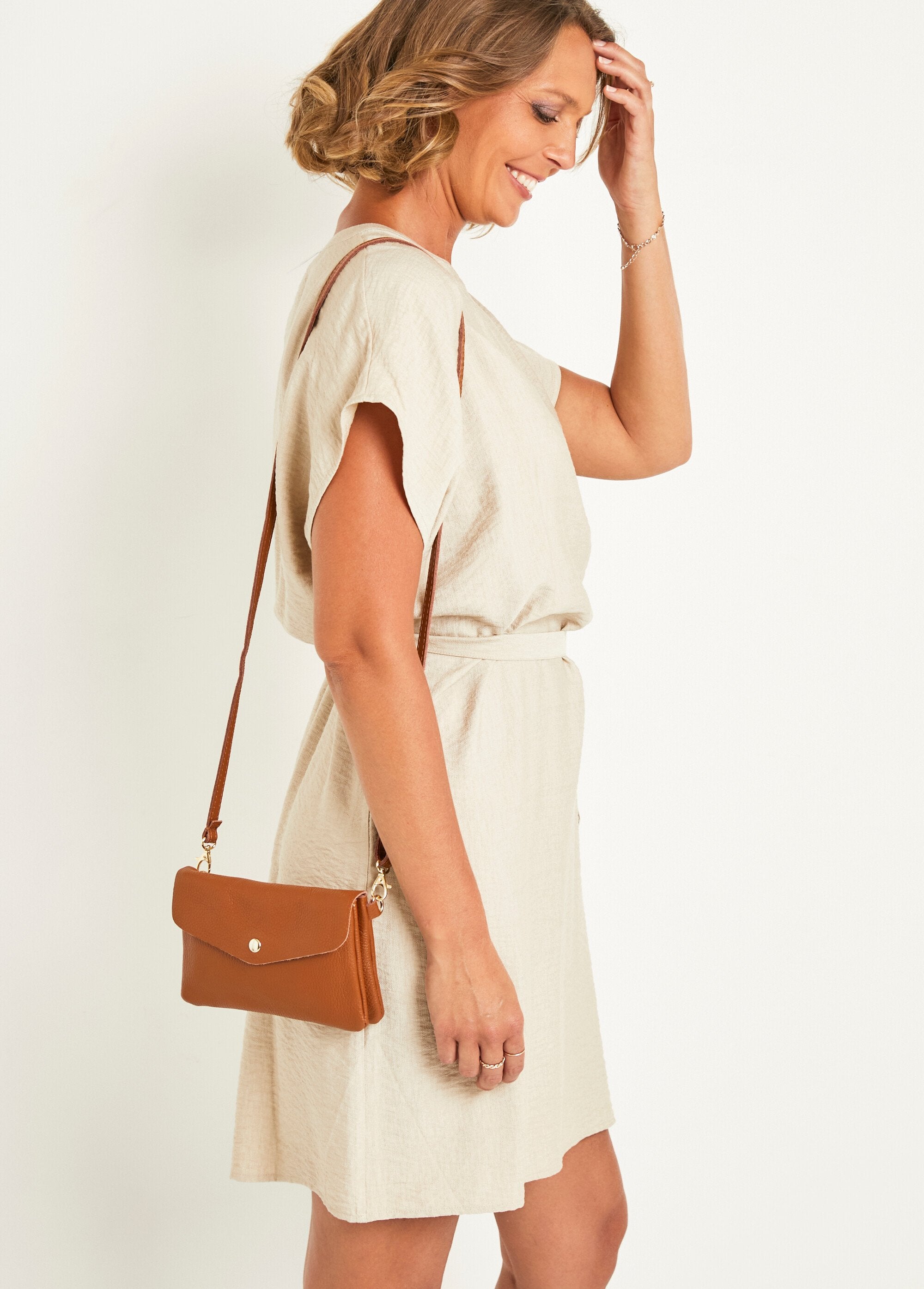 Bolso_de_piel_granulada_Cognac_FA1_slim