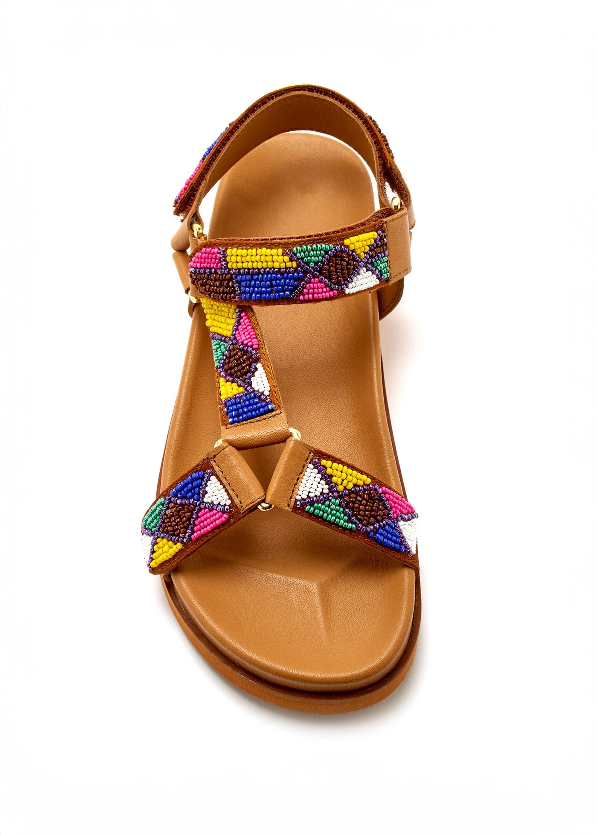 Sandalias_con_suela_ergonómica_y_tiras_de_perlas_Castaño_OV1_slim