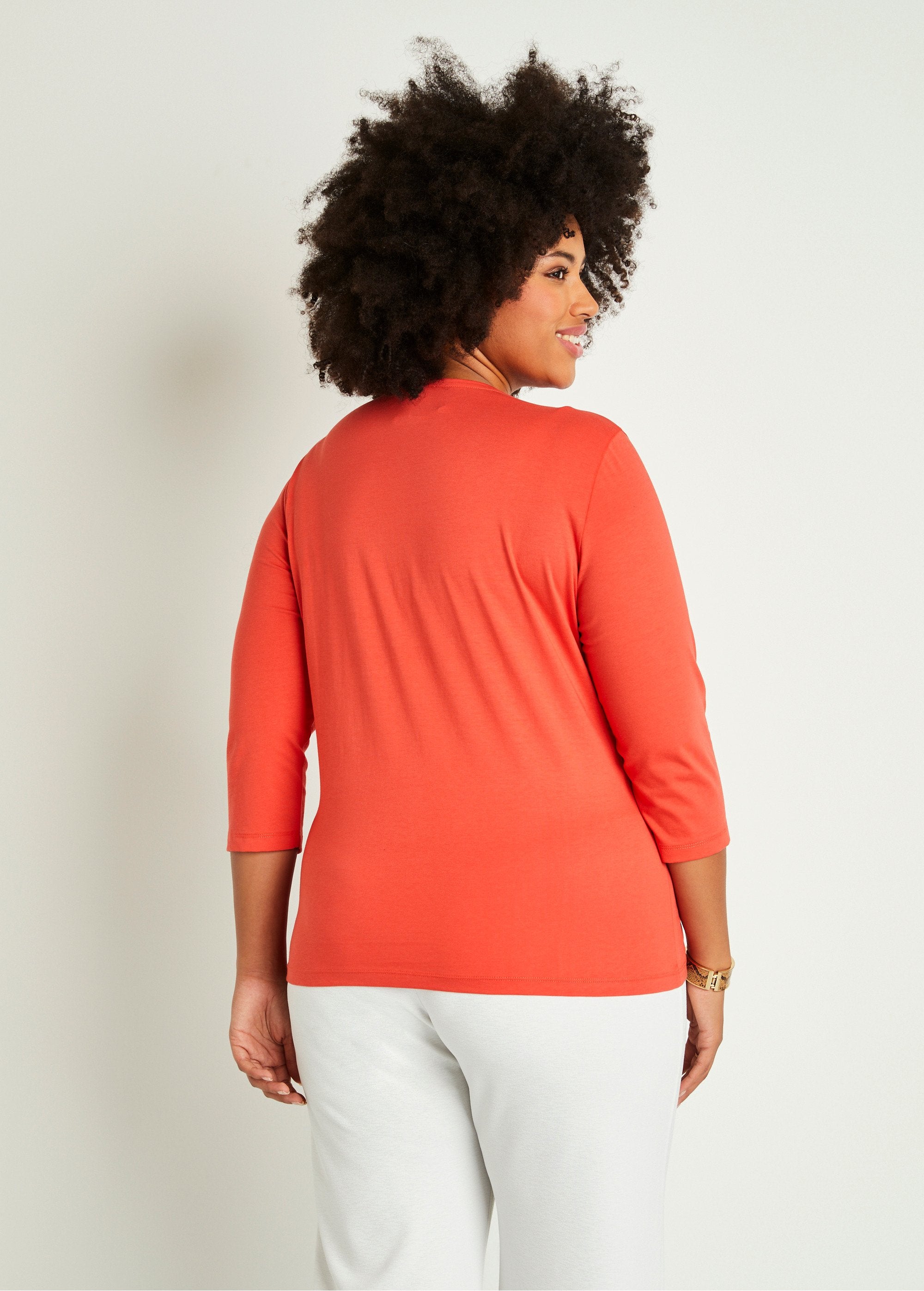 Camiseta_corta_bordada_manga_3/4_naranja_DO1_curvy