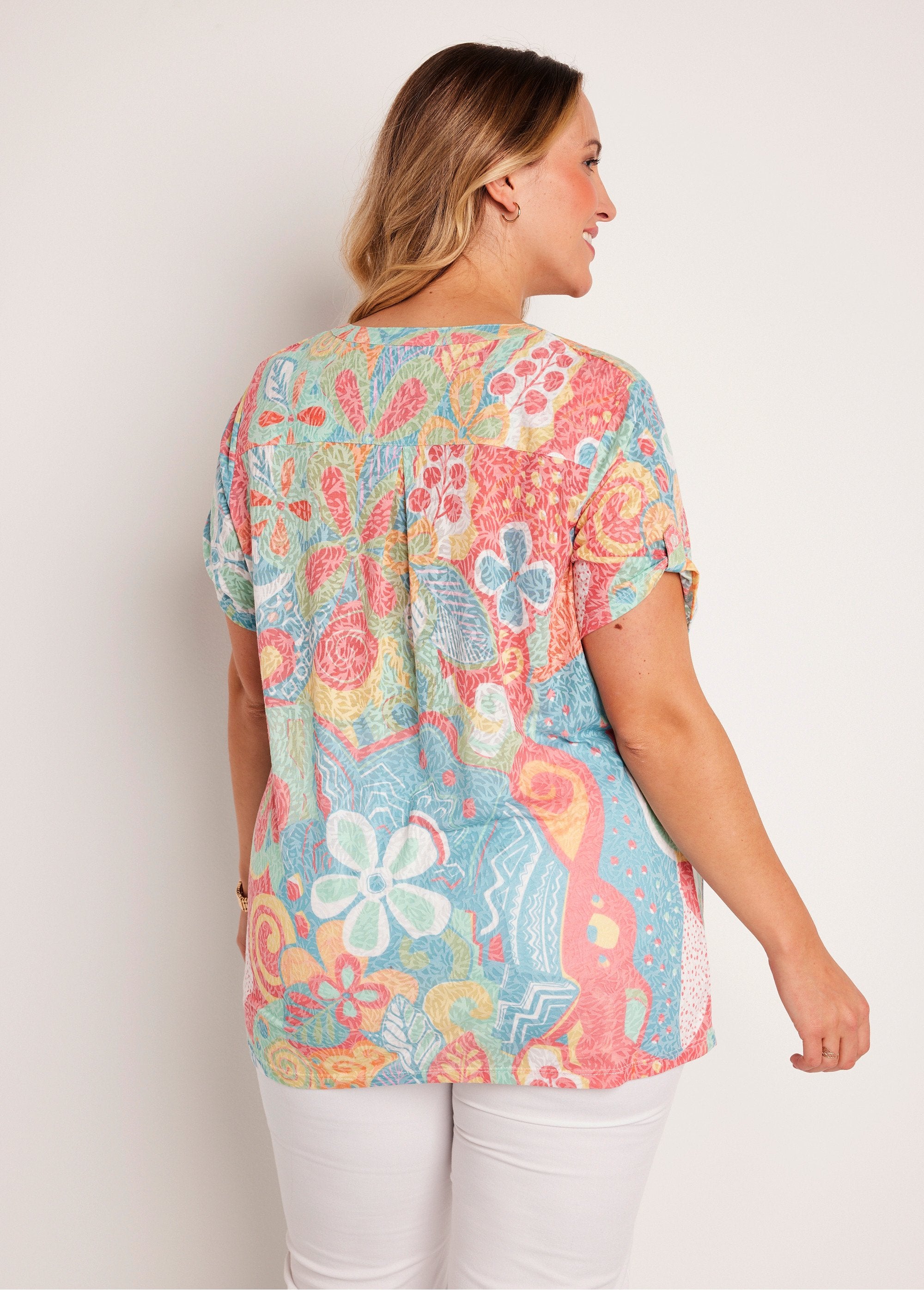 Camiseta_larga_holgada_floral_manga_corta_Multicolor_DO1_curvy