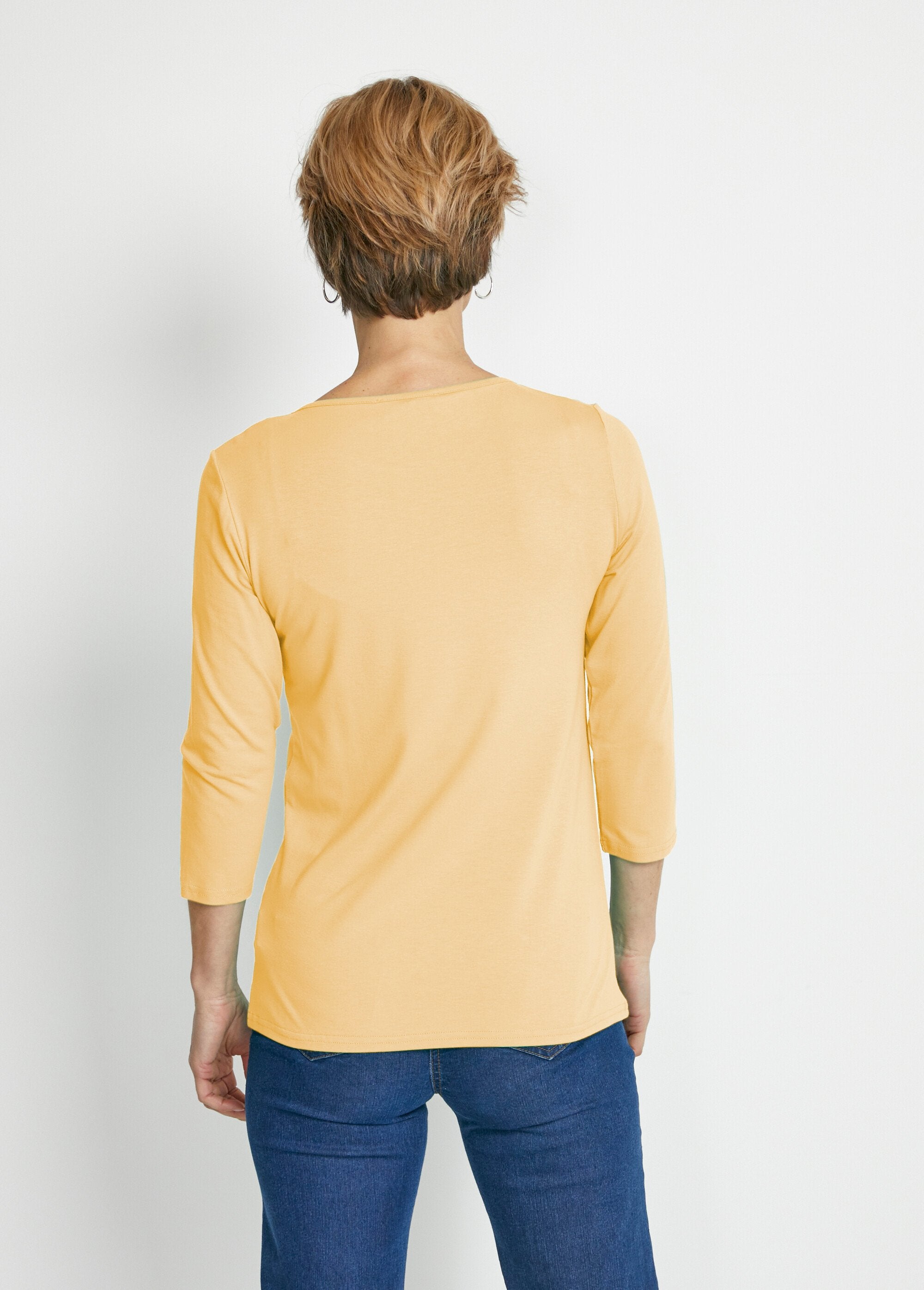 Camiseta_de_manga_3/4_con_tachuelas_AMARILLO_DO1_slim