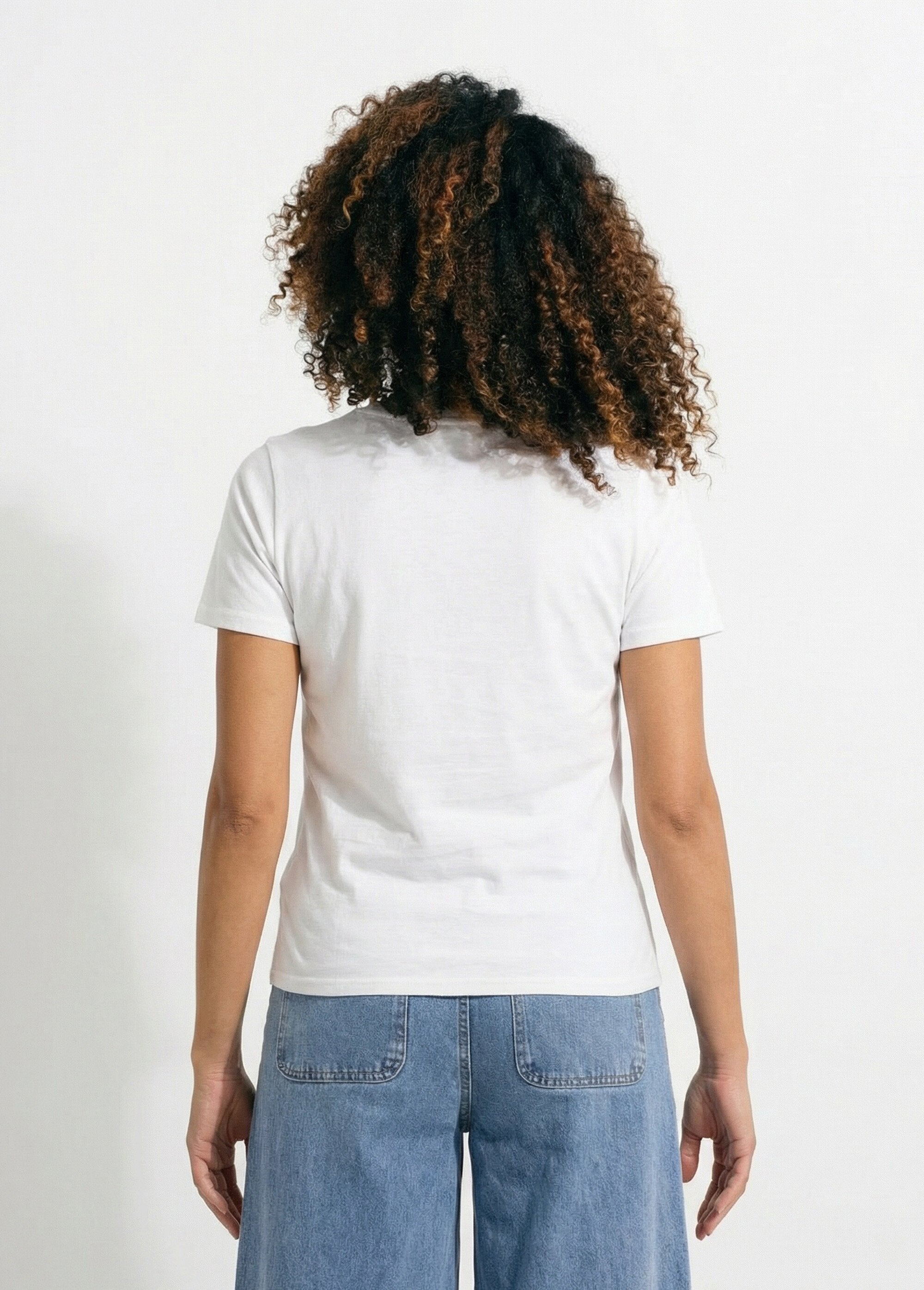 Camiseta_de_rayas_con_cuello_redondo_y_mensaje_"Café_plage"_verde_y_blanco_DO1_slim